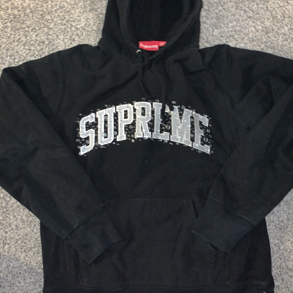 Supreme sweatshirt